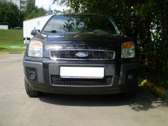 2005 Ford Fusion Pictures