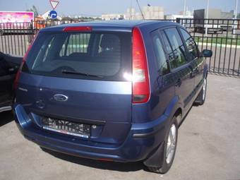 2005 Ford Fusion Photos