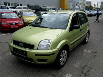 2005 Ford Fusion Photos