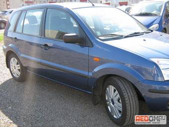 2005 Ford Fusion Photos