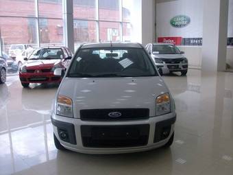 2006 Ford Fusion Photos