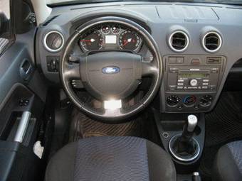 2006 Ford Fusion Photos
