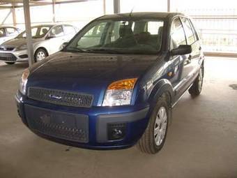 2010 Ford Fusion Pictures