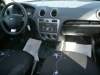 2010 Ford Fusion Images