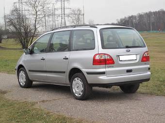 2000 Ford Galaxy Photos