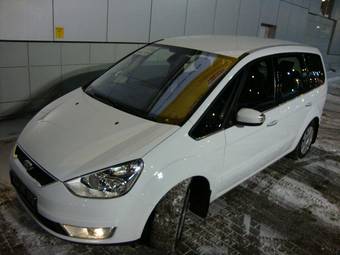 2009 Ford Galaxy Photos