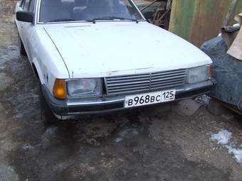 1982 Ford Granada Photos