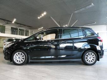 2011 Ford Grand C-MAX Pics