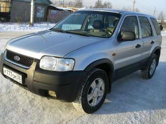 2003 Ford Maverick Images