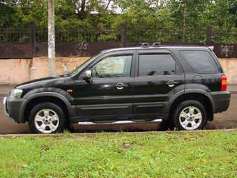 2004 Ford Maverick Photos