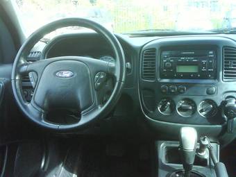 2004 Ford Maverick Photos