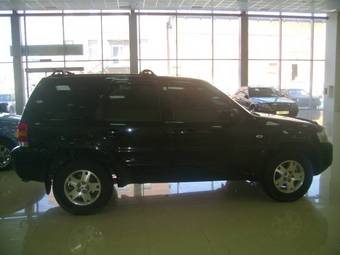 2005 Ford Maverick Photos