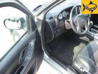 2005 Ford Maverick Photos