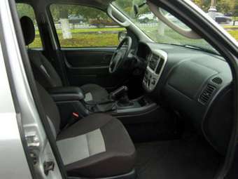 2006 Ford Maverick Photos