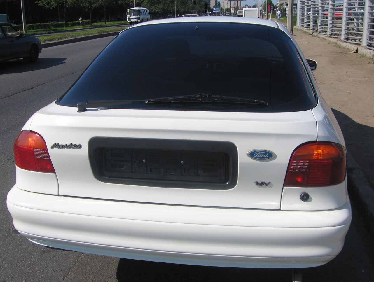 1993 Ford Mondeo