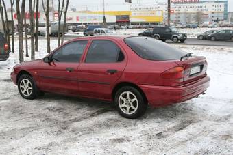 1996 Ford Mondeo Pics