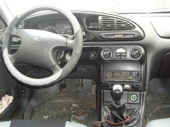1999 Ford Mondeo Photos