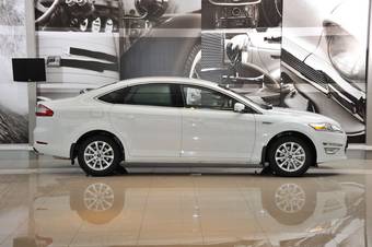 2012 Ford Mondeo Pictures