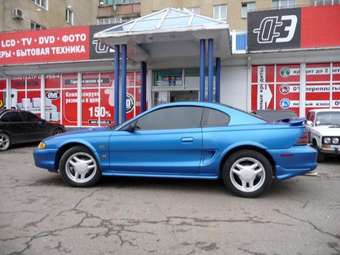 1995 Ford Mustang Photos