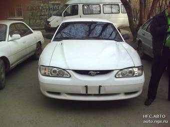 1997 Ford Mustang Photos