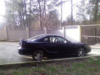 2000 Ford Mustang