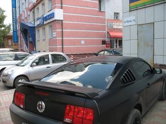 2004 Ford Mustang Photos
