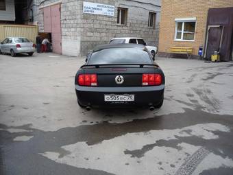 2004 Ford Mustang Pictures