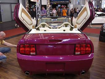 2010 Ford Mustang Photos