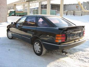 1989 Ford Scorpio Photos