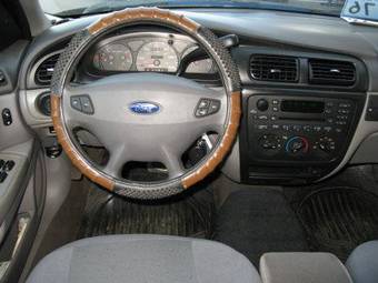 2001 Ford Taurus Pictures