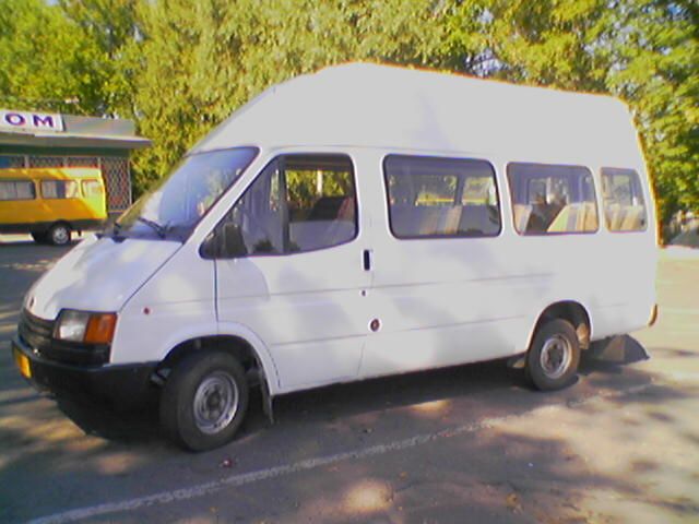 ford transit 1990