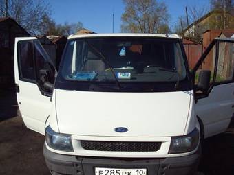 2001 Ford Transit Photos