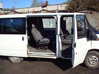 2001 Ford Transit Pictures