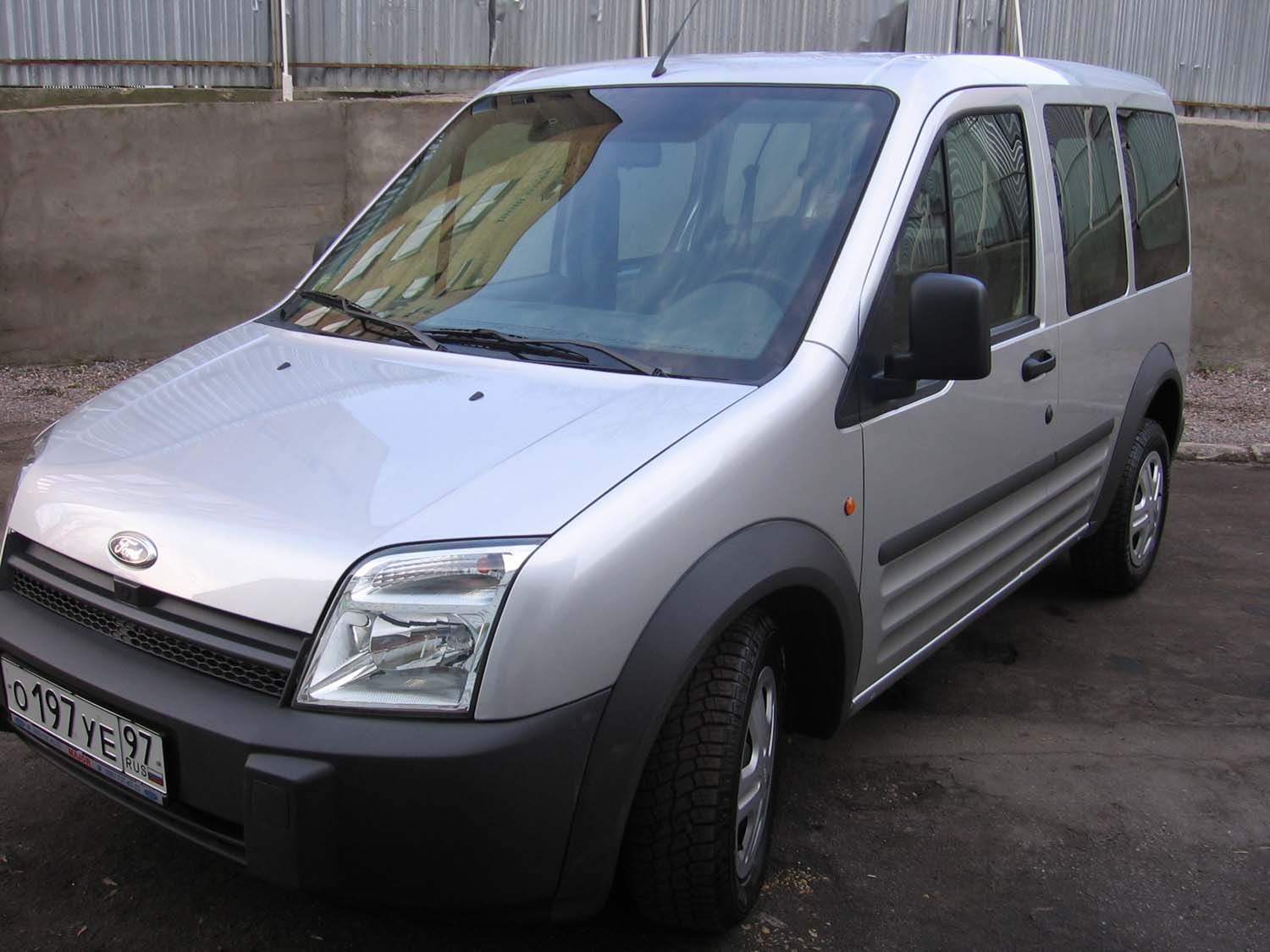 2004 Ford Transit