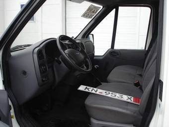 2004 Ford Transit Photos