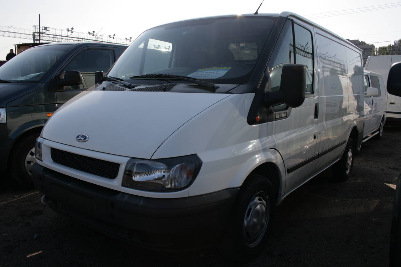 2006 Ford Transit