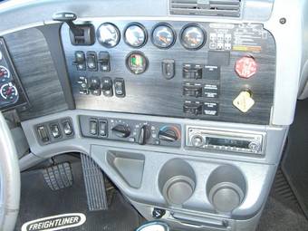 2004 Freightliner Sprinter Photos