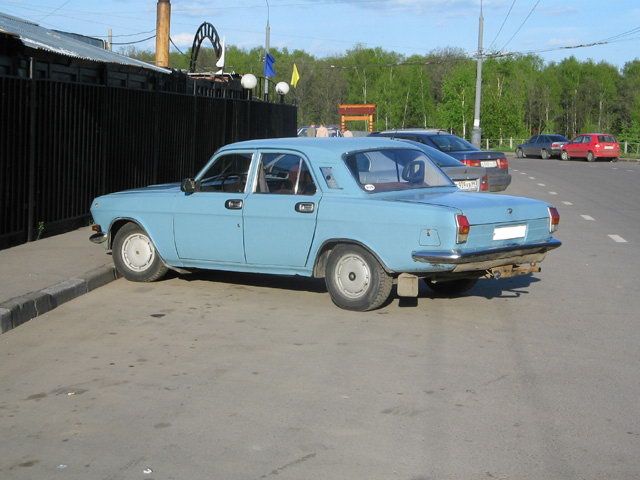 1977 GAZ 2410