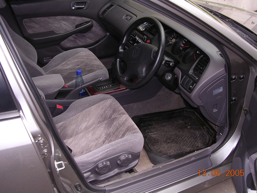 1998 Honda Accord Pictures