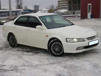1999 Honda Accord Pictures