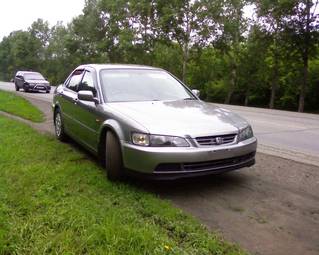 1999 Honda Accord Photos