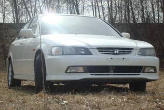1999 Honda Accord Photos