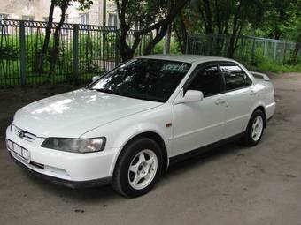 1999 Honda Accord Photos