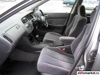 2000 Honda Accord Photos