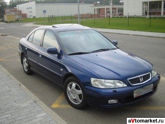 2000 Honda Accord Photos