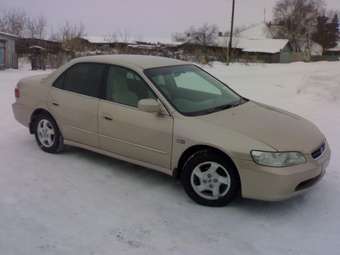 2000 Honda Accord Pictures