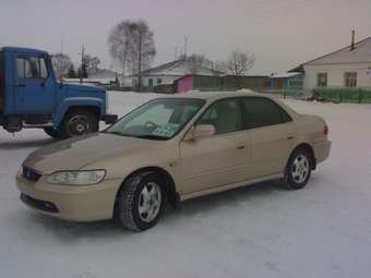 2000 Honda Accord Photos