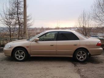 2000 Honda Accord Photos