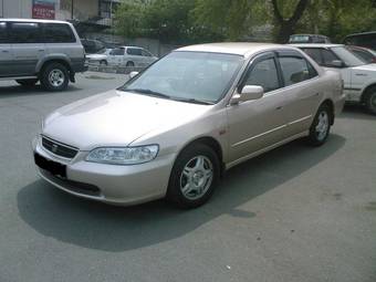 2000 Honda Accord Photos