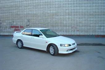 2000 Honda Accord Photos